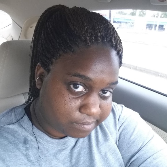 Meet your Posher, Viveca - Picture 1 of 1